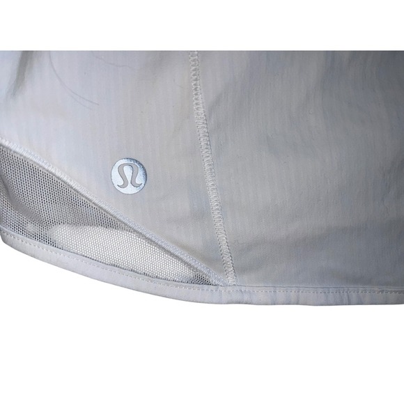 Lululemon Hotty Hot ShortsSize 6 white  athletic - Picture 6 of 9